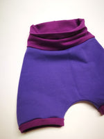 Kratke baggy hlače Vijola N9 (56-104)